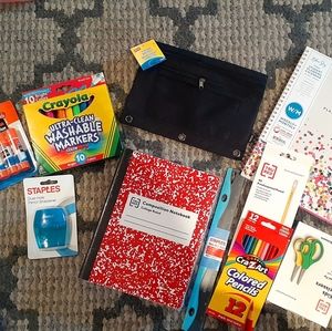 School supplies. Pack 10 items.